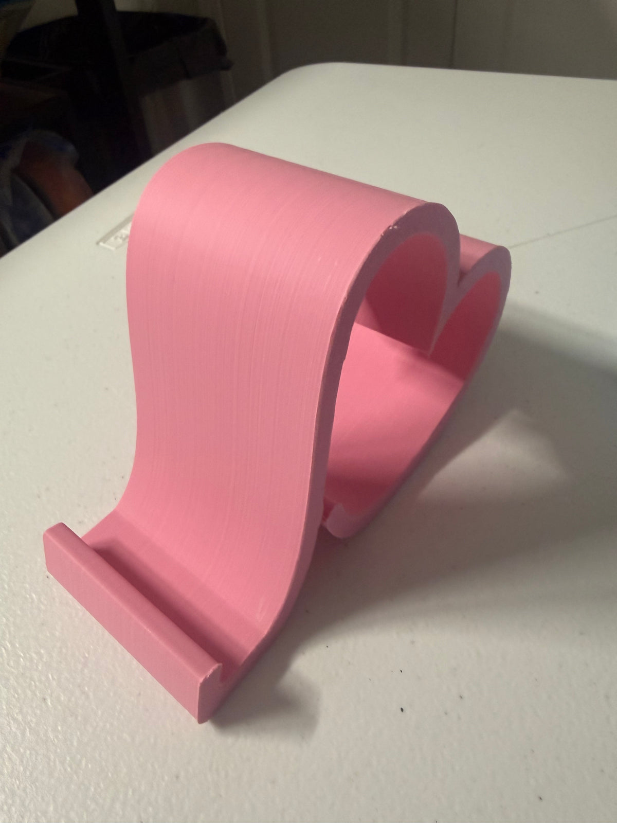 3D Heart Phone Stand – Stylish & Functional