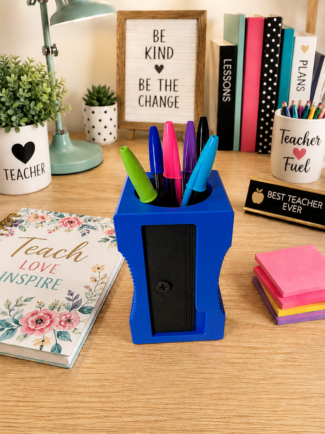 3D Giant Pencil Sharpener Pen Holder