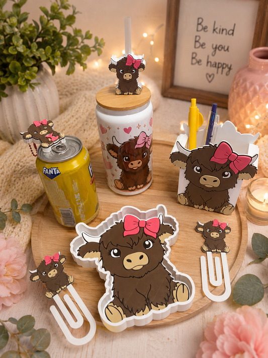 2026 Highland Cow Pink Bow Desk Bundle